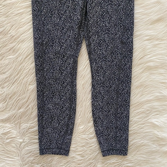 Athleta 7/8 Length Black With Static Ultimate Stash Textured Tights Leggings - Picture 4 of 13